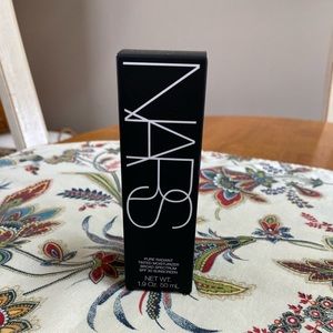 NARS Tinted Moisturizer in Auckland